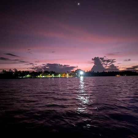 Sunny Breeze View Hotel Hangnaameedhoo Ngoại thất bức ảnh