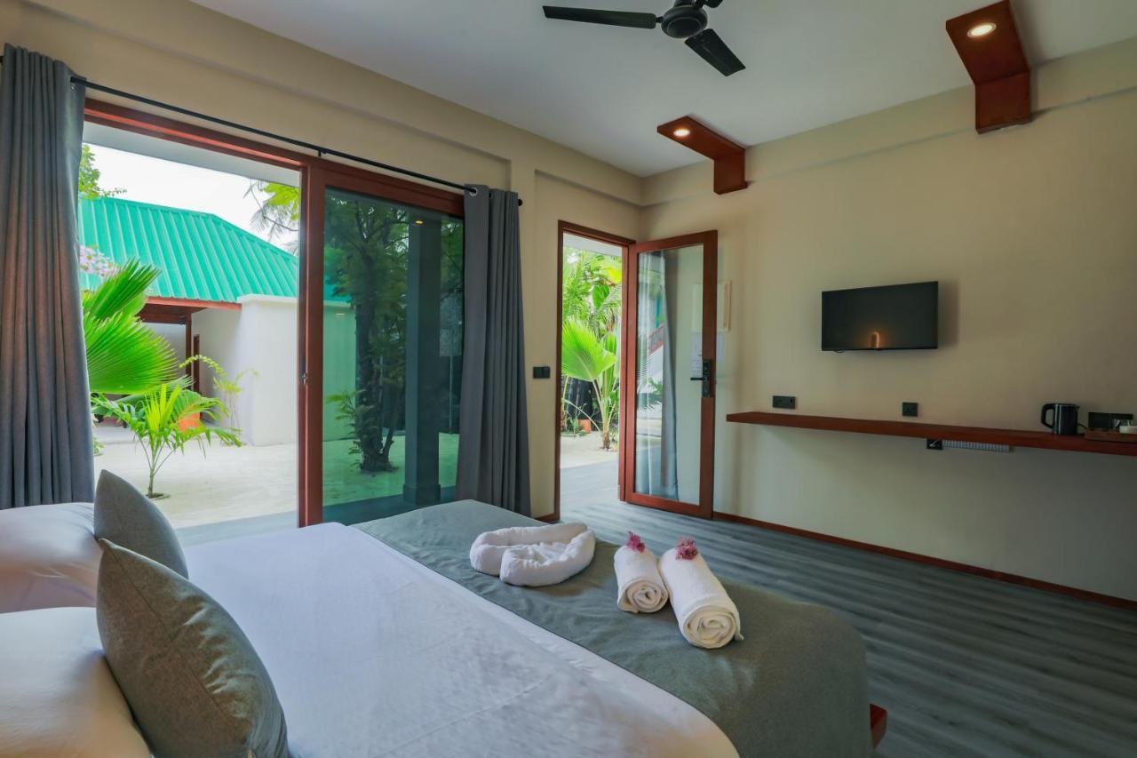 Sunny Breeze View Hotel Hangnaameedhoo Ngoại thất bức ảnh