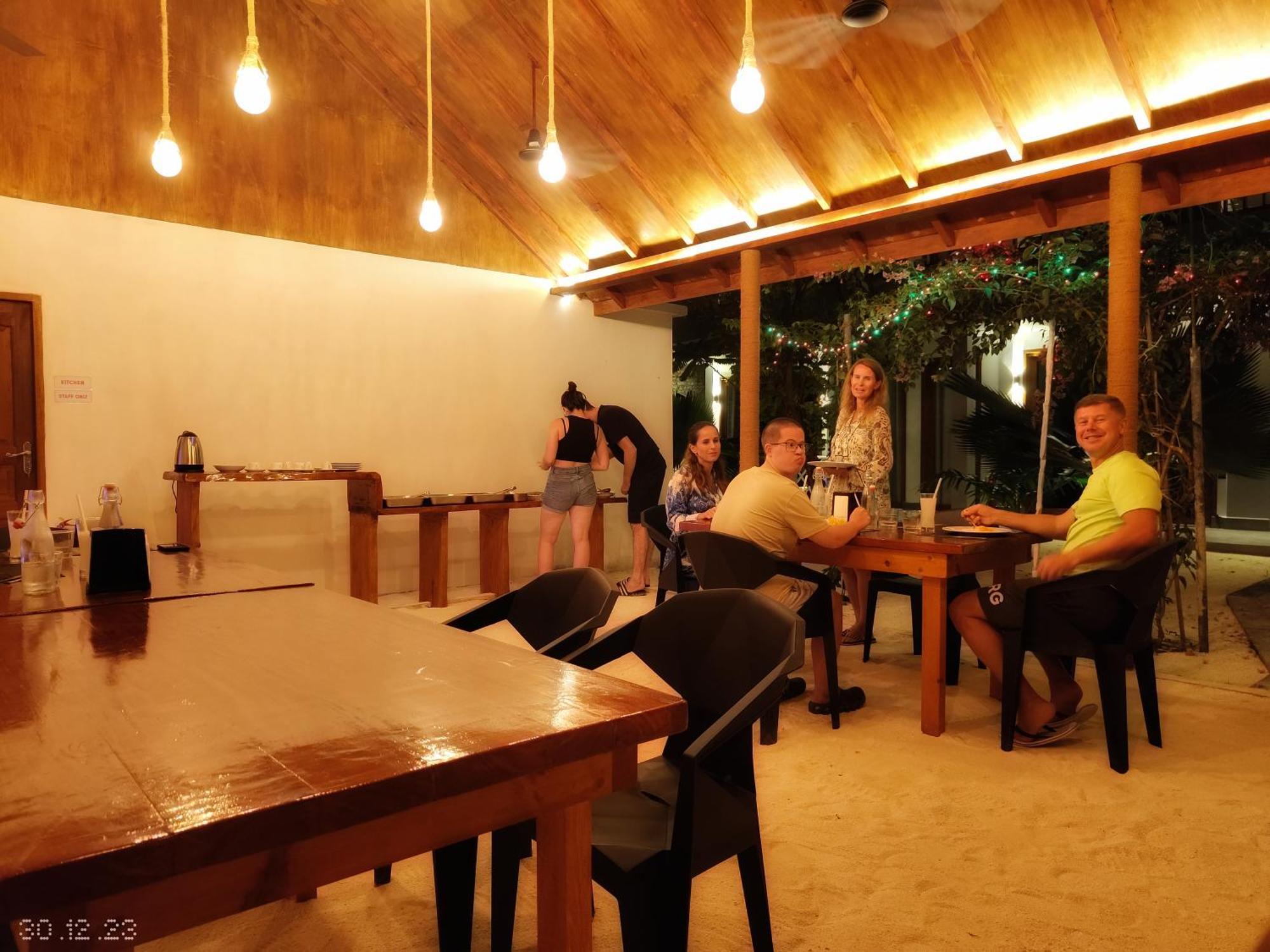 Sunny Breeze View Hotel Hangnaameedhoo Ngoại thất bức ảnh