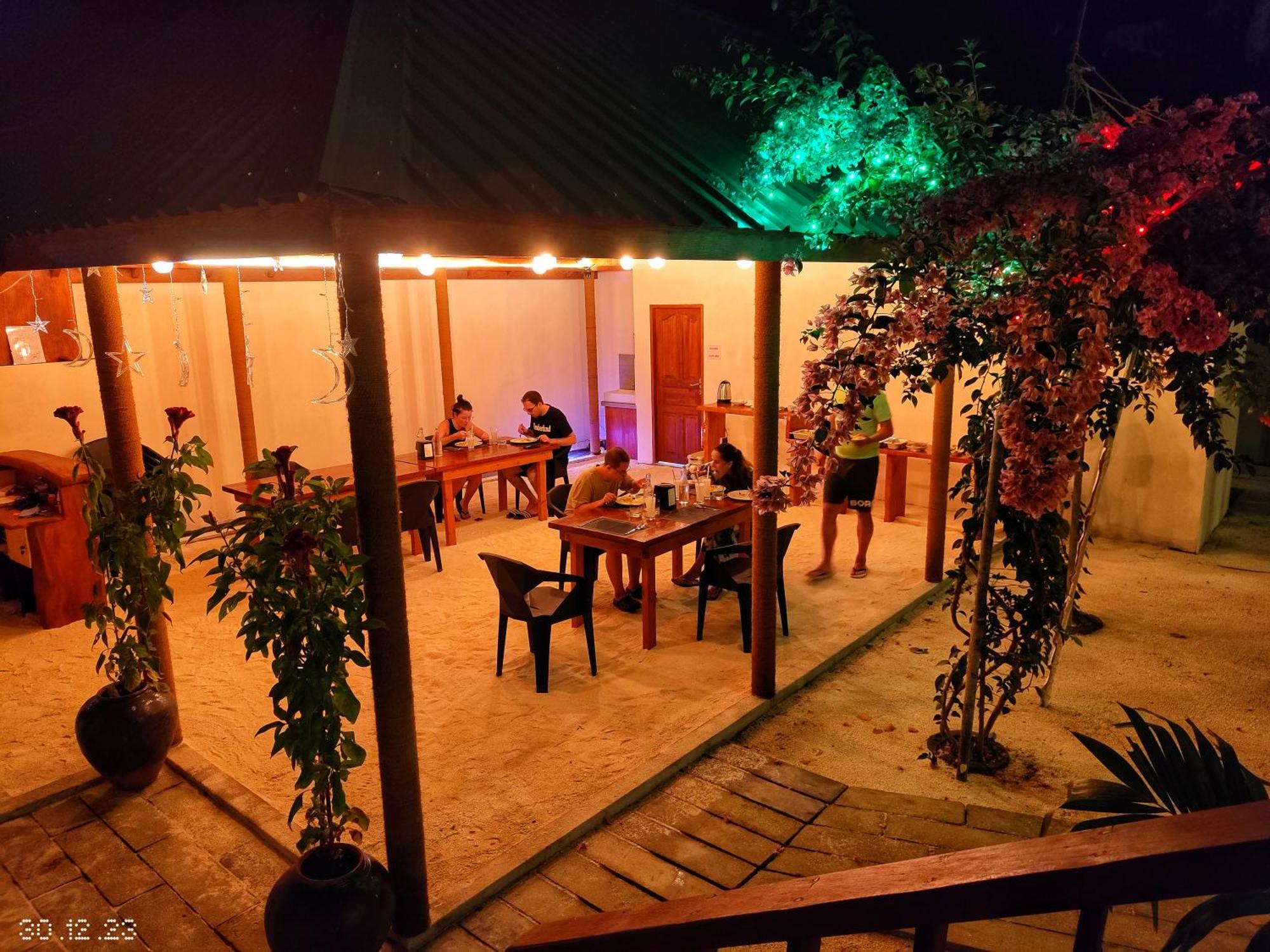 Sunny Breeze View Hotel Hangnaameedhoo Ngoại thất bức ảnh